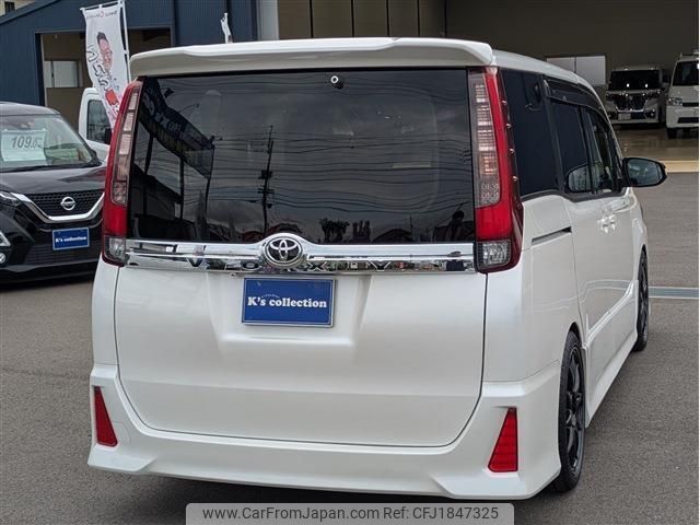 toyota voxy 2014 CFJ1847325 image 2