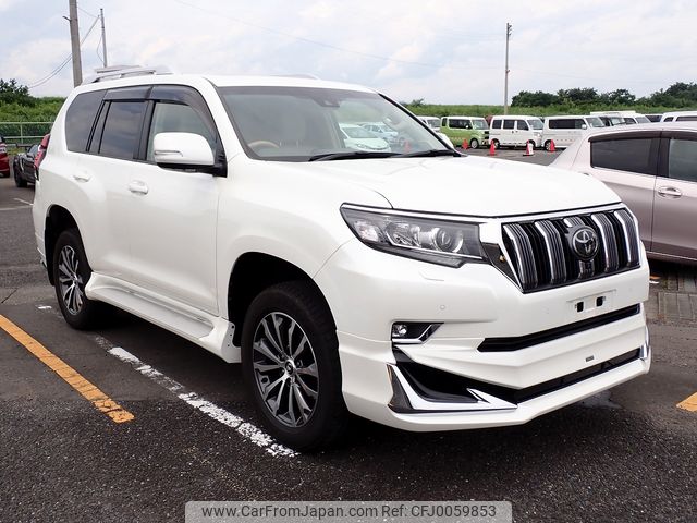 toyota land-cruiser-prado 2020 24010515 image 2