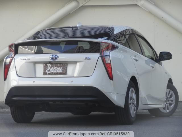 toyota prius 2016 quick_quick_DAA-ZVW50_8040079 image 2