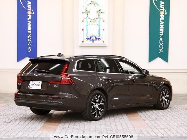 volvo v60 2022 quick_quick_5AA-ZB420TM_YV1ZWK8M1P2530009 image 2