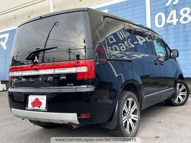 mitsubishi delica-d5 2014 504928-930343 image 2