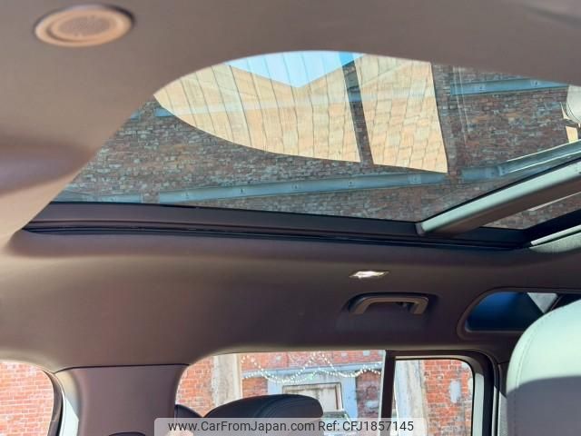 land-rover defender 2024 CFJ1857145 image 2