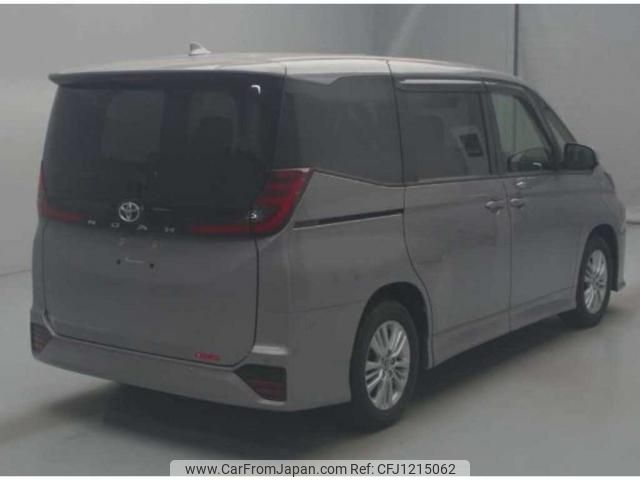 toyota noah 2022 quick_quick_6BA-MZRA90W_0006390 image 2