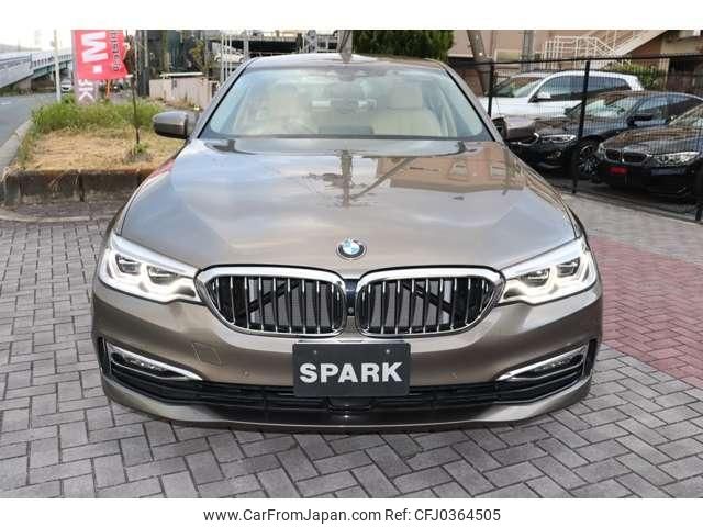 bmw 5-series 2017 quick_quick_DBA-JA20_WBAJA52000G886417 image 2