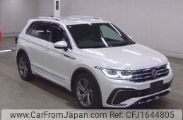 volkswagen tiguan 2023 CFJ1644805
