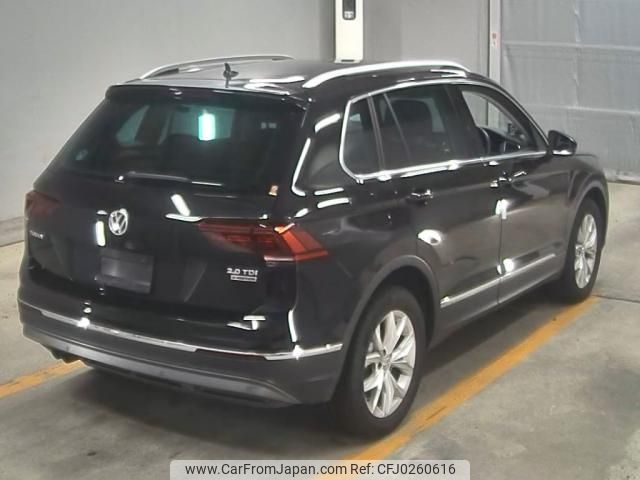 volkswagen tiguan 2019 -VOLKSWAGEN--VW Tiguan WVGZZZ5NZKW845909---VOLKSWAGEN--VW Tiguan WVGZZZ5NZKW845909- image 2