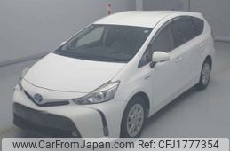 toyota prius-α 2015 CFJ1777354