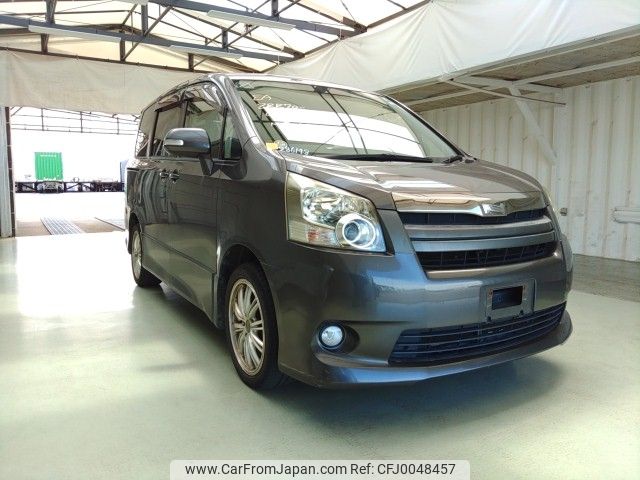 toyota noah 2008 ENHANCEAUTO_1_ea286148 image 1