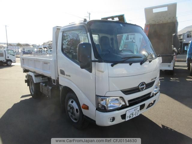 hino dutro 2017 GOO_NET_EXCHANGE_0510853A30240829W013 image 2