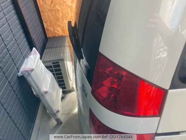 toyota noah 2007 CFJ1764344 image 2
