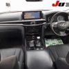 lexus lx 2017 CFJ1682389 image 12