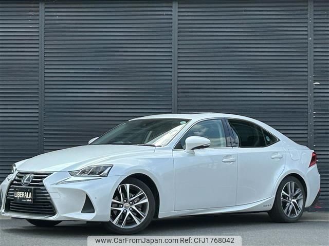 lexus is 2018 CFJ1768042 image 1