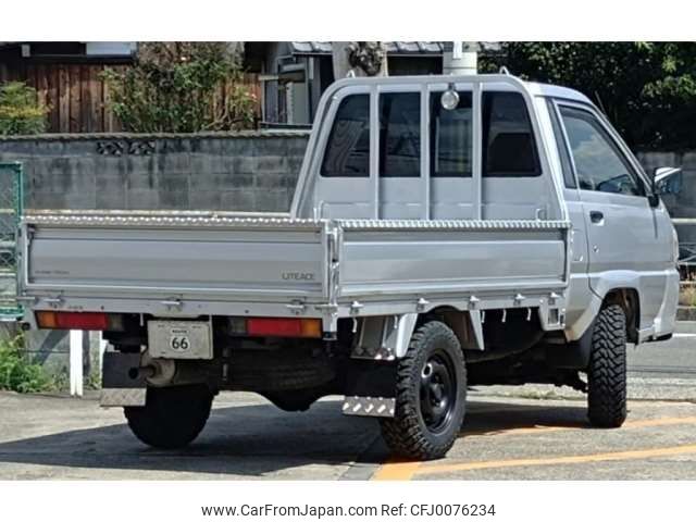 toyota townace-truck 2004 -TOYOTA--Townace Truck GK-KM80--KM80-0003998---TOYOTA--Townace Truck GK-KM80--KM80-0003998- image 2