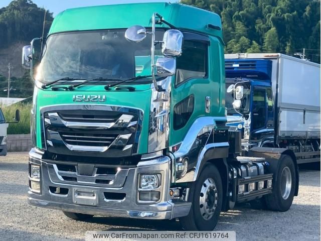 isuzu giga 2017 CFJ1619764 image 2