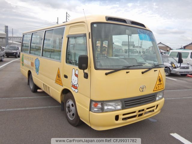 toyota coaster 2004 24631105 image 1