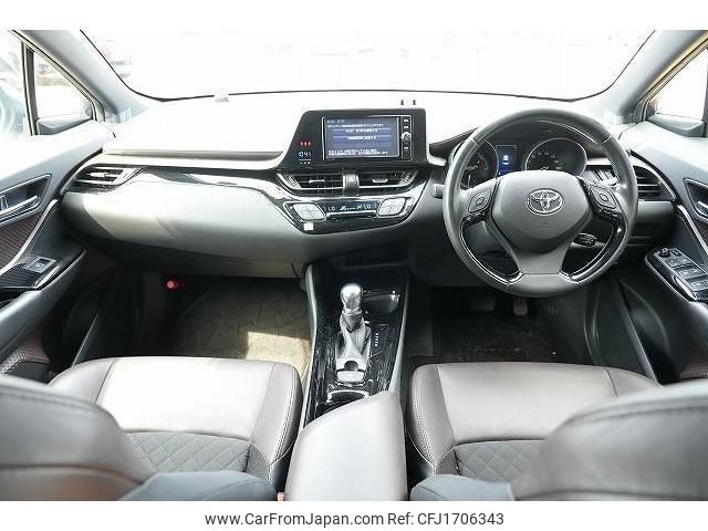 toyota c-hr 2017 CFJ1706343 image 2