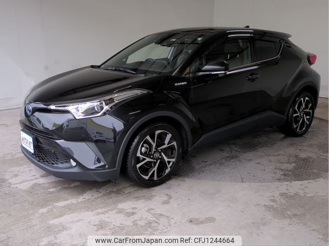 toyota c-hr 2017 -TOYOTA--C-HR DAA-ZYX10--ZYX10-2059536---TOYOTA--C-HR DAA-ZYX10--ZYX10-2059536- image 1