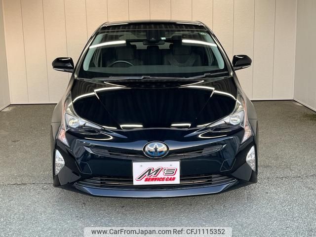 toyota prius 2016 quick_quick_ZVW55_ZVW55-8020008 image 2