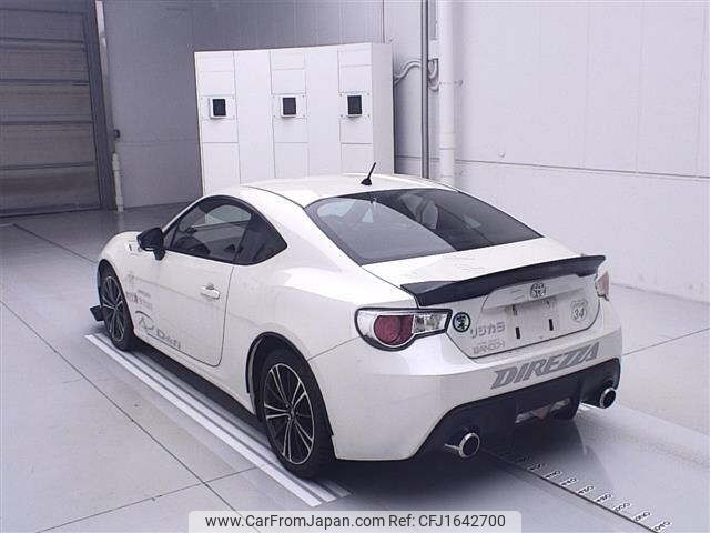 toyota 86 2013 CFJ1642700 image 2