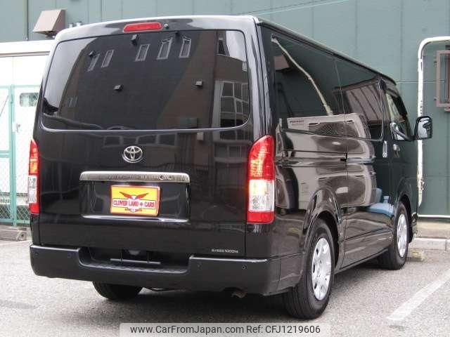 toyota hiace-van 2022 quick_quick_3DF-GDH206V_GDH206-1075807 image 2