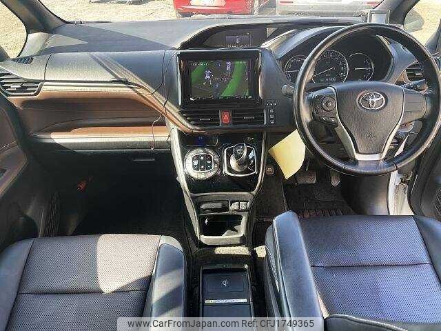 toyota esquire 2015 CFJ1749365 image 1