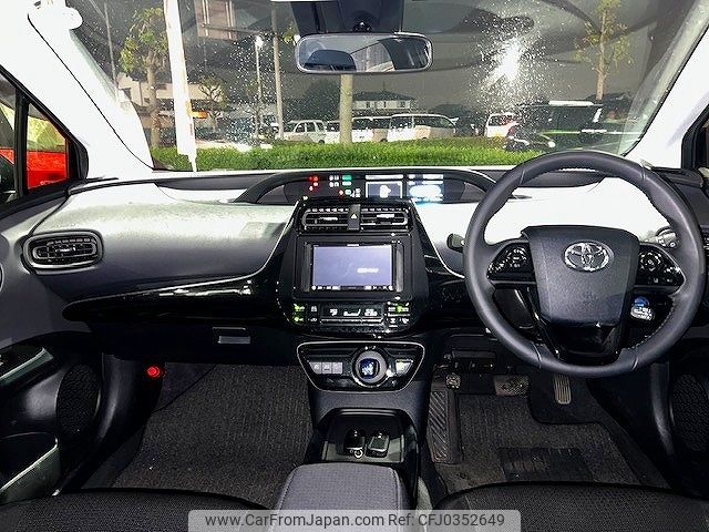 toyota prius 2019 -TOYOTA--Prius DAA-ZVW55--ZVW55-6008918---TOYOTA--Prius DAA-ZVW55--ZVW55-6008918- image 2