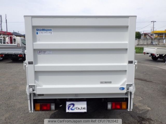 mazda titan 2013 CFJ1782042 image 2