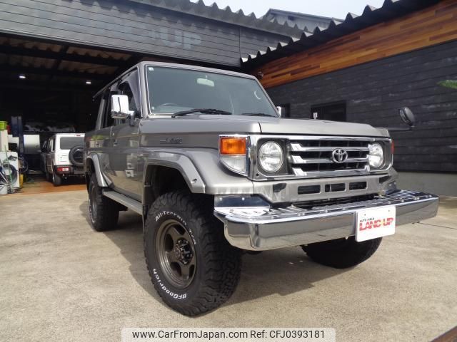 toyota landcruiser-70 2001 quick_quick_KG-HZJ76K_HZJ76-0004081 image 1