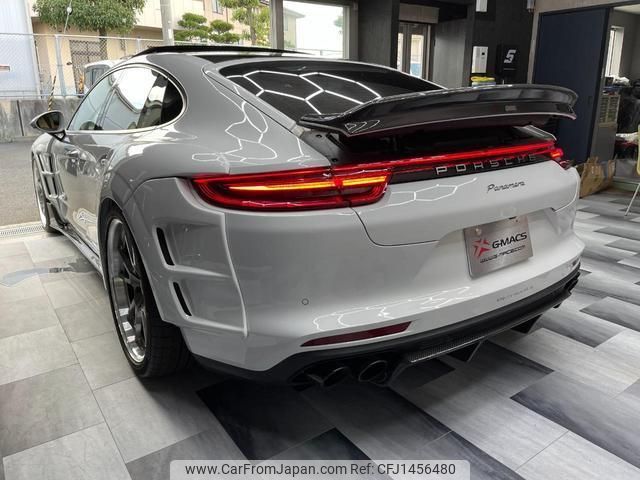 porsche panamera 2018 quick_quick_G2J30A_WP0ZZZ97ZJL114771 image 2