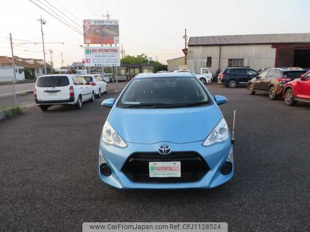 toyota aqua 2017 504749-RAOID:13781 image 1