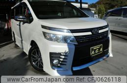 toyota voxy 2015 quick_quick_ZRR80W_ZRR80-0126693