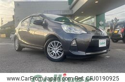 toyota aqua 2013 -TOYOTA--AQUA DAA-NHP10--NHP10-6218776---TOYOTA--AQUA DAA-NHP10--NHP10-6218776-