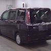 toyota noah 2017 CFJ1702374 image 2