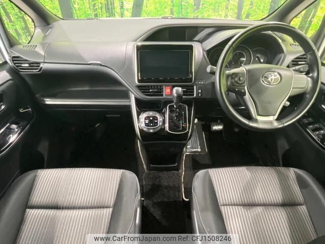 toyota voxy 2018 CFJ1508246 image 2