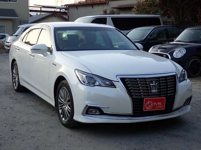 toyota crown 2015 19522303 image 1