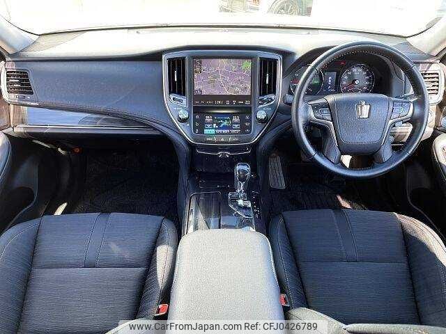 toyota crown 2014 504928-925799 image 1