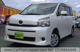 toyota voxy 2013 -TOYOTA--Voxy DBA-ZRR70G--ZRR70-0547201---TOYOTA--Voxy DBA-ZRR70G--ZRR70-0547201-