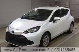 toyota aqua 2021 -TOYOTA--AQUA 6AA-MXPK11--MXPK11-2028740---TOYOTA--AQUA 6AA-MXPK11--MXPK11-2028740-