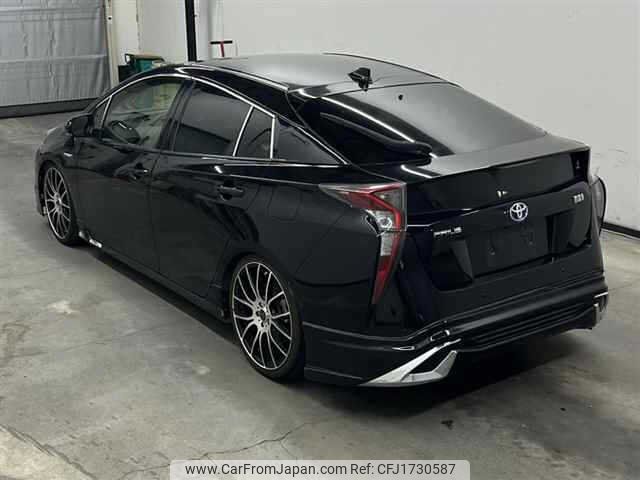 toyota prius 2017 CFJ1730587 image 2