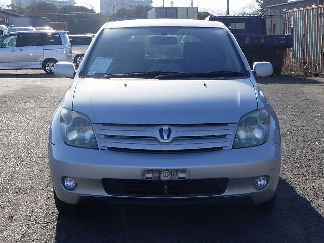 toyota ist 2004 18012826 image 2