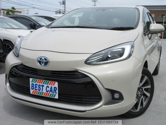 toyota aqua 2022 CFJ1580734 image 1
