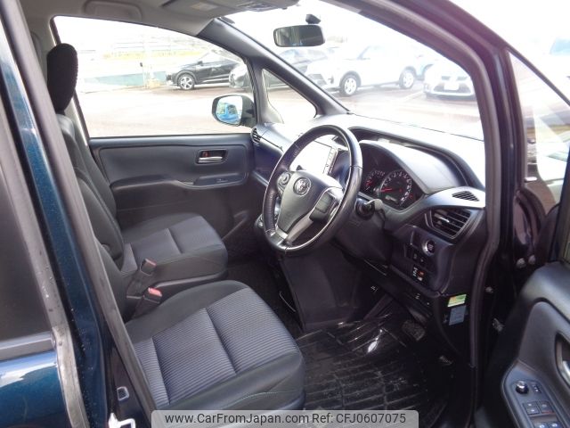 toyota voxy 2014 -TOYOTA--Voxy DBA-ZRR80W--ZRR80-0021822---TOYOTA--Voxy DBA-ZRR80W--ZRR80-0021822- image 2