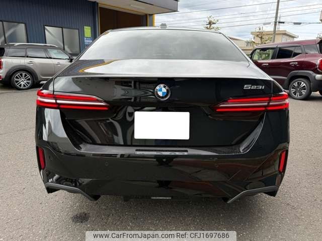 bmw 5-series 2023 CFJ1697686 image 2