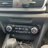 mazda axela 2016 CFJ1744562 image 16