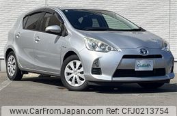 toyota aqua 2012 -TOYOTA--AQUA DAA-NHP10--NHP10-6081176---TOYOTA--AQUA DAA-NHP10--NHP10-6081176-