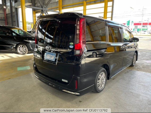 toyota esquire 2015 CFJ0113792 image 2