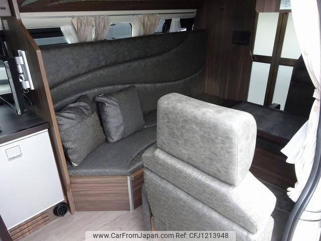 toyota hiace-van 2022 GOO_JP_700050416230250529001 image 2