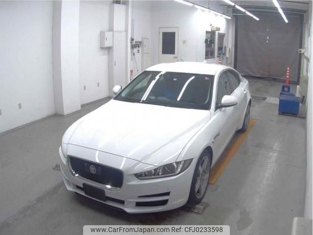 jaguar xe 2018 quick_quick_DBA-JA2XC_SAJAB4AXJCP31792 image 1