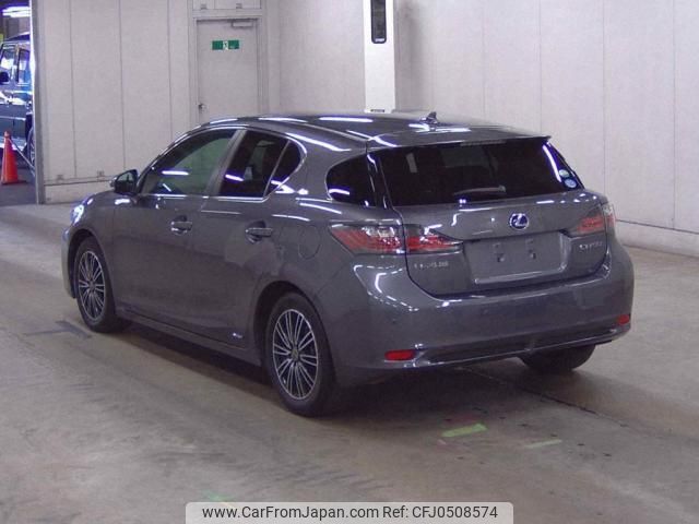 lexus ct 2013 quick_quick_DAA-ZWA10_ZWA10-2171956 image 2