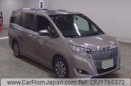 toyota esquire 2018 CFJ1765372